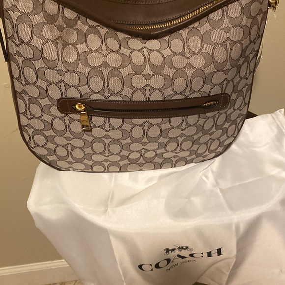 Coach - Picture 12 of 12